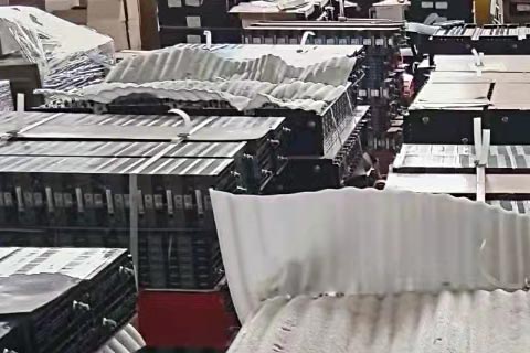 鹤岗收购旧电池公司|海拉蓄电池回收